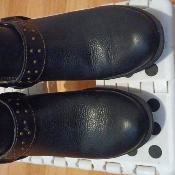 6.5 Women B.O.C. Born Concept Black boots leather Shoes. - Picture 2 of 10